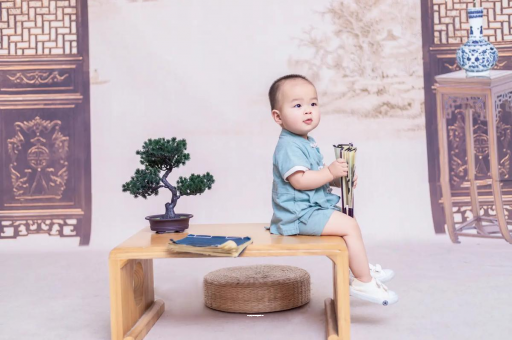 乳山孕妇肚子上的黑线