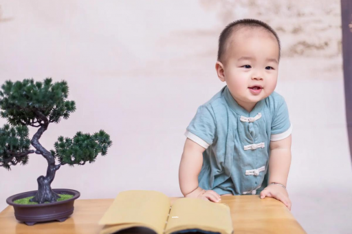乳山怀孕最早出现的症状